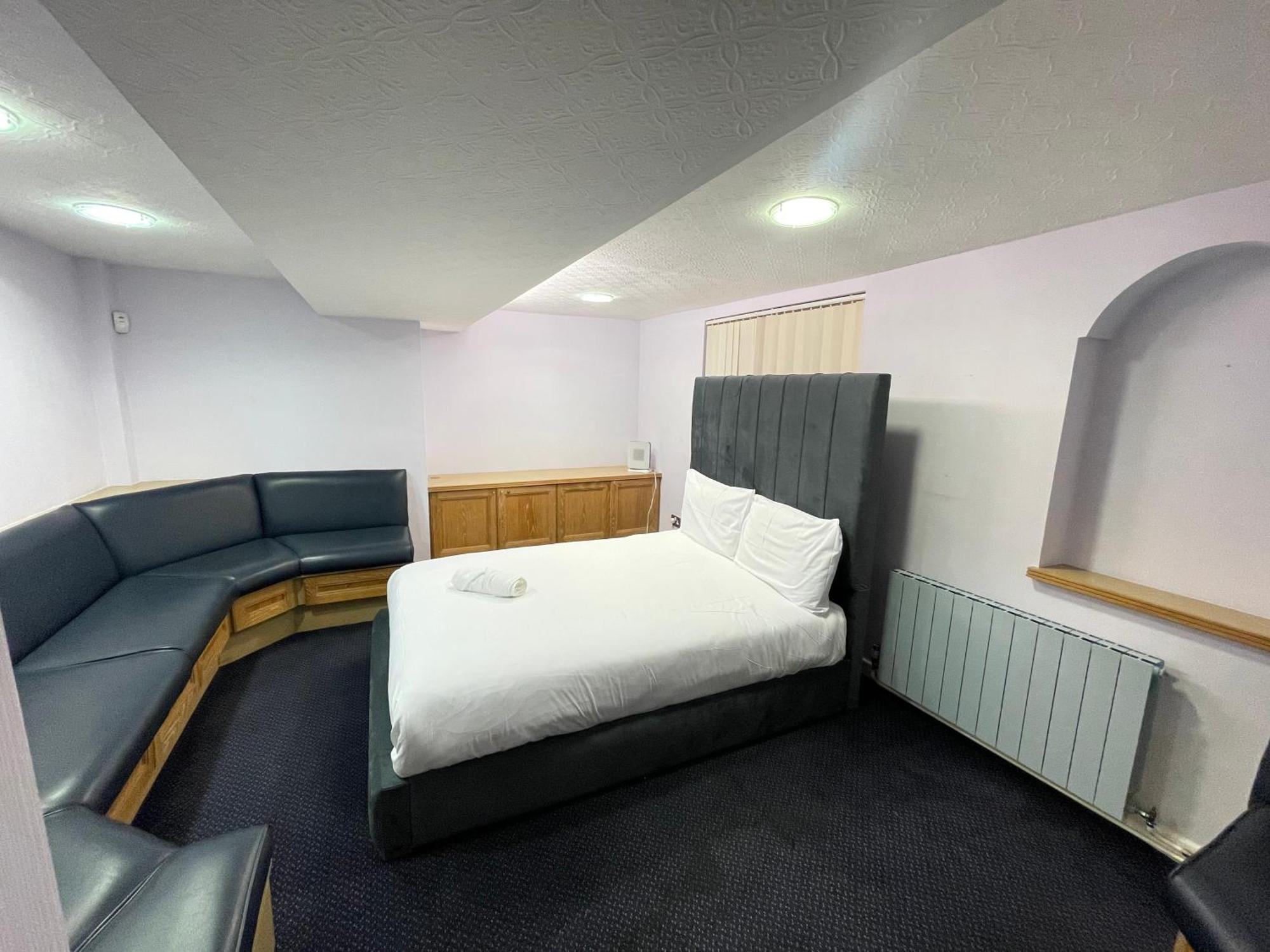Tch Lodge Bolton Eksteriør billede