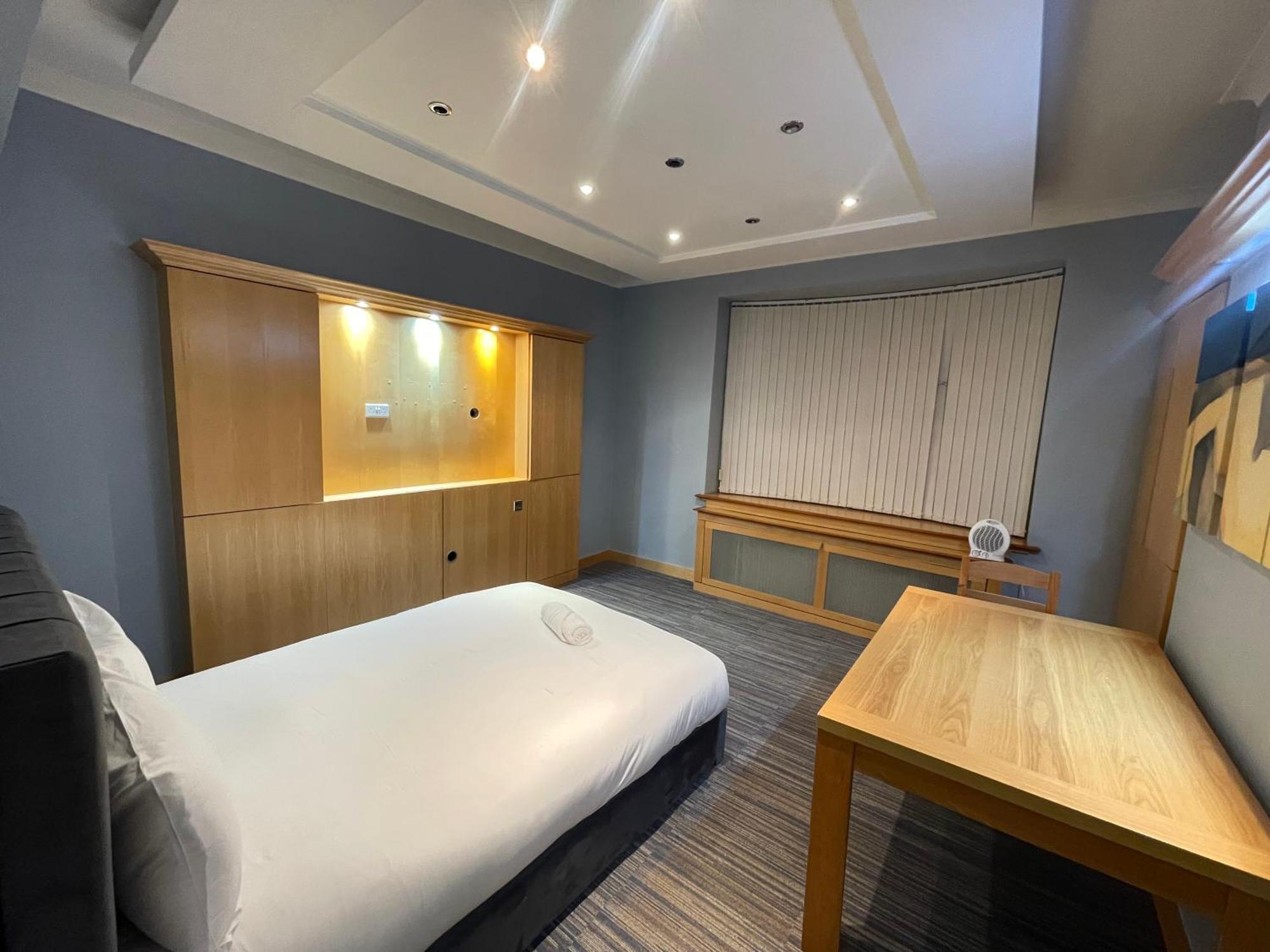 Tch Lodge Bolton Eksteriør billede